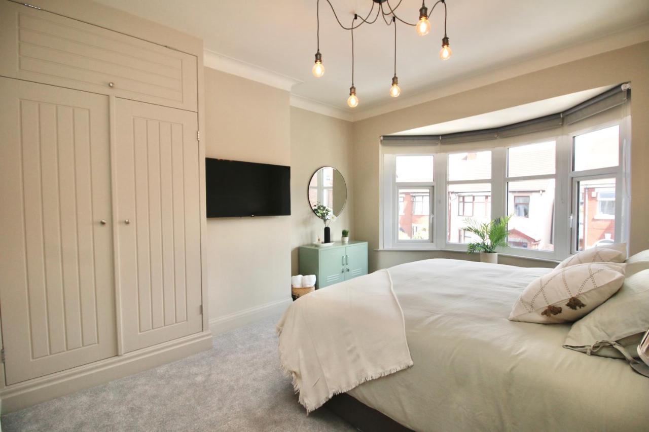 Xxhot Tubxx 4Bed Semi, Sleeps 8, 2 Bathrooms Блэкпул Экстерьер фото